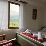 Stone House Kleopatra Gjirokastër