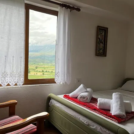 Stone House Kleopatra Gjirokastër